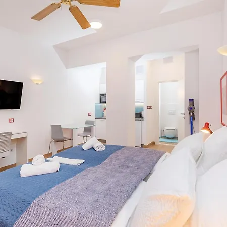 Charming At The Old Town Gate Apartman Dubrovnik